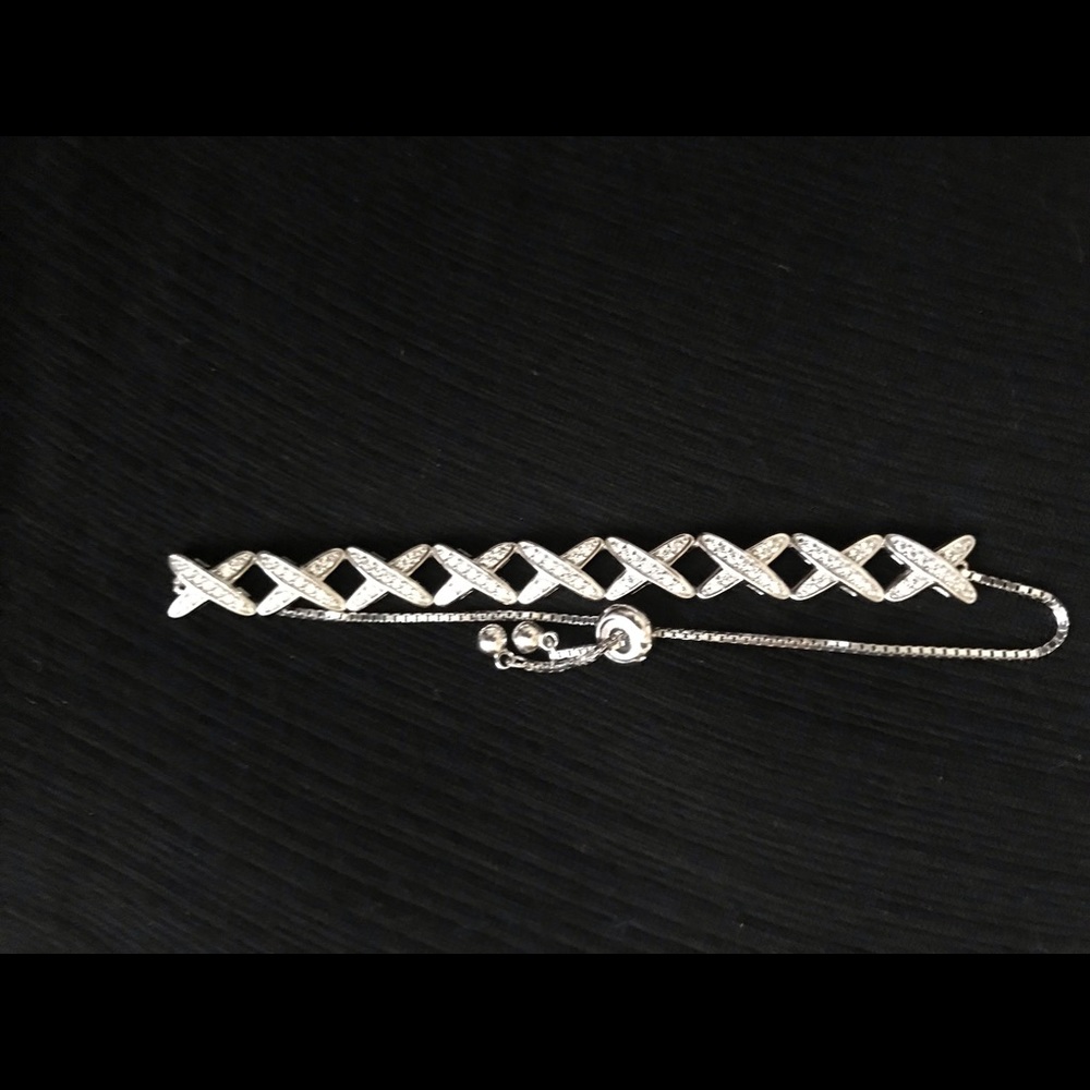 💎 Sparkly Rhinestone Bracelet